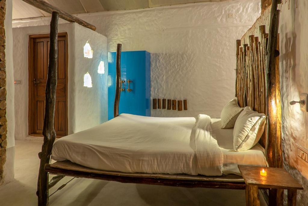 Deshadan Eco Valley Resort - An Eco Friendly Mud House Kanthalloor Exterior foto