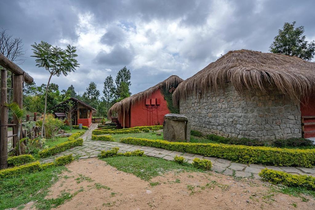 Deshadan Eco Valley Resort - An Eco Friendly Mud House Kanthalloor Exterior foto