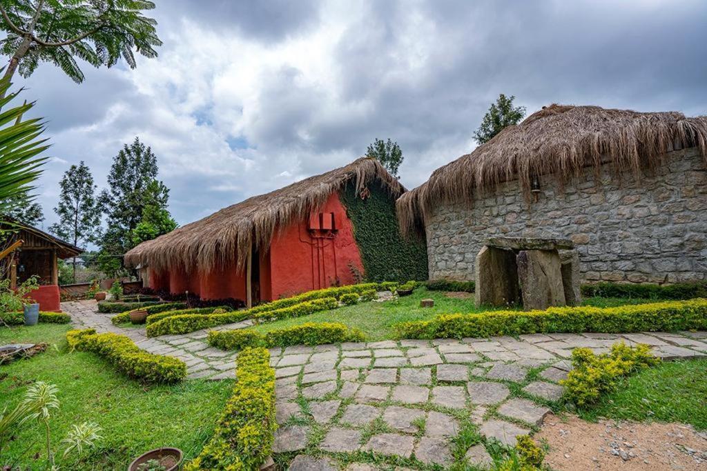 Deshadan Eco Valley Resort - An Eco Friendly Mud House Kanthalloor Exterior foto