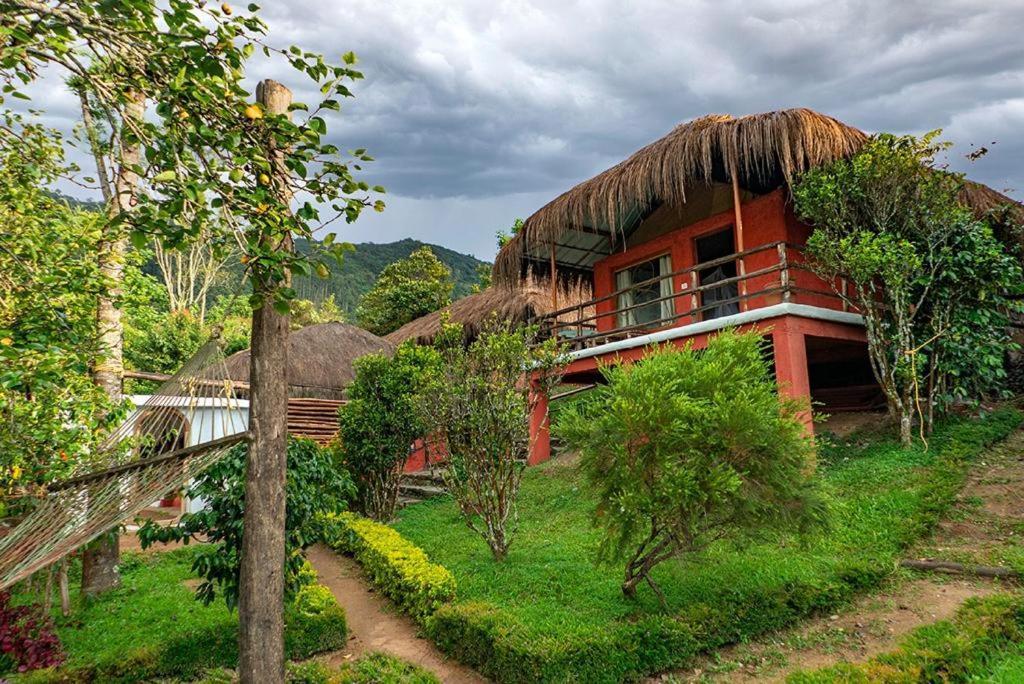 Deshadan Eco Valley Resort - An Eco Friendly Mud House Kanthalloor Exterior foto