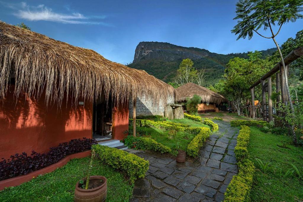 Deshadan Eco Valley Resort - An Eco Friendly Mud House Kanthalloor Exterior foto