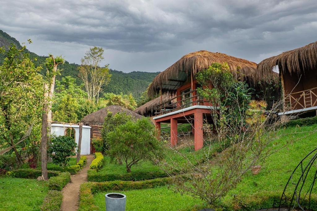 Deshadan Eco Valley Resort - An Eco Friendly Mud House Kanthalloor Exterior foto